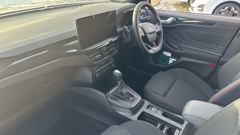 Ford Focus 1.0 EcoBoost Hybrid mHEV 155 ST-Line 5dr Auto Petrol Hatchback